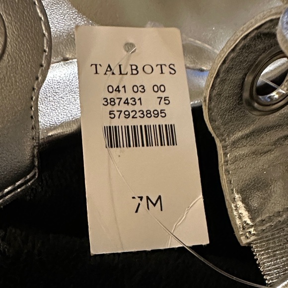 Talbots Camy Eyelet Metallic Silver leather slide Sandals size 7 - Picture 7 of 8